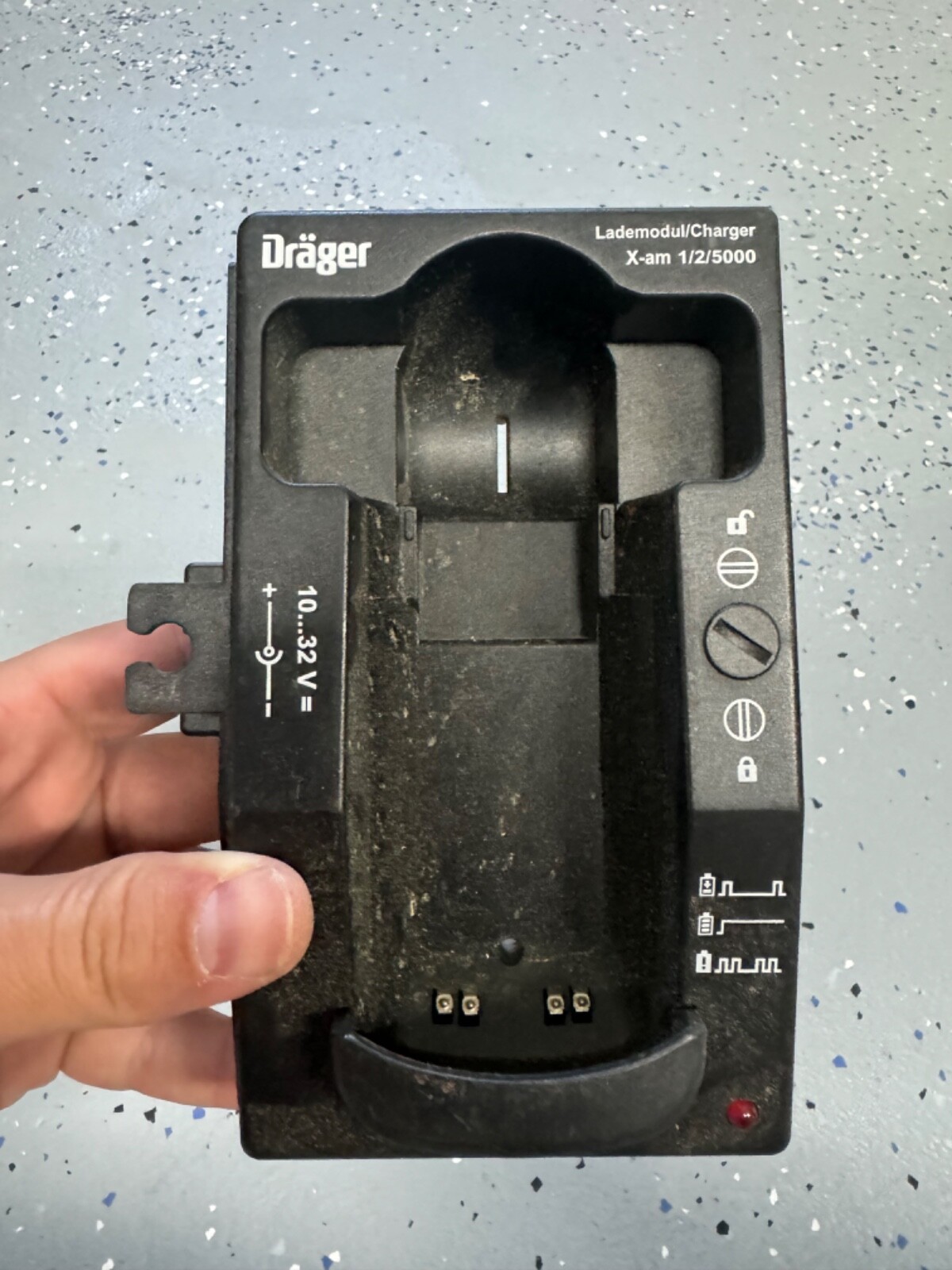 Draeger Charger Adapter Type X-am 1/2/5000 & Power Supply PN: 8318639 & 8316997