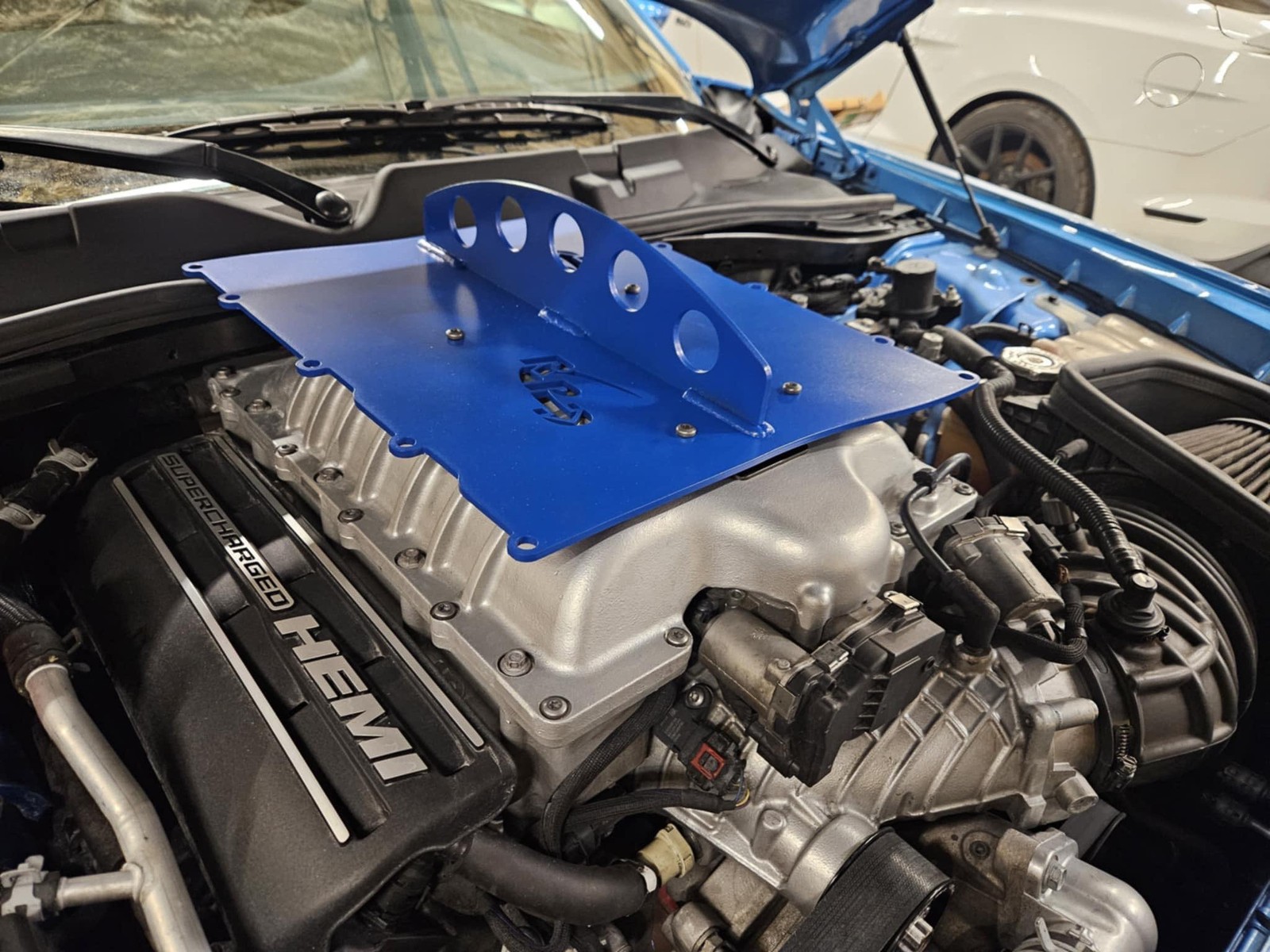 Engine and Blower Lift Plate for 2015-2025 Dodge Hellcat 6.2L