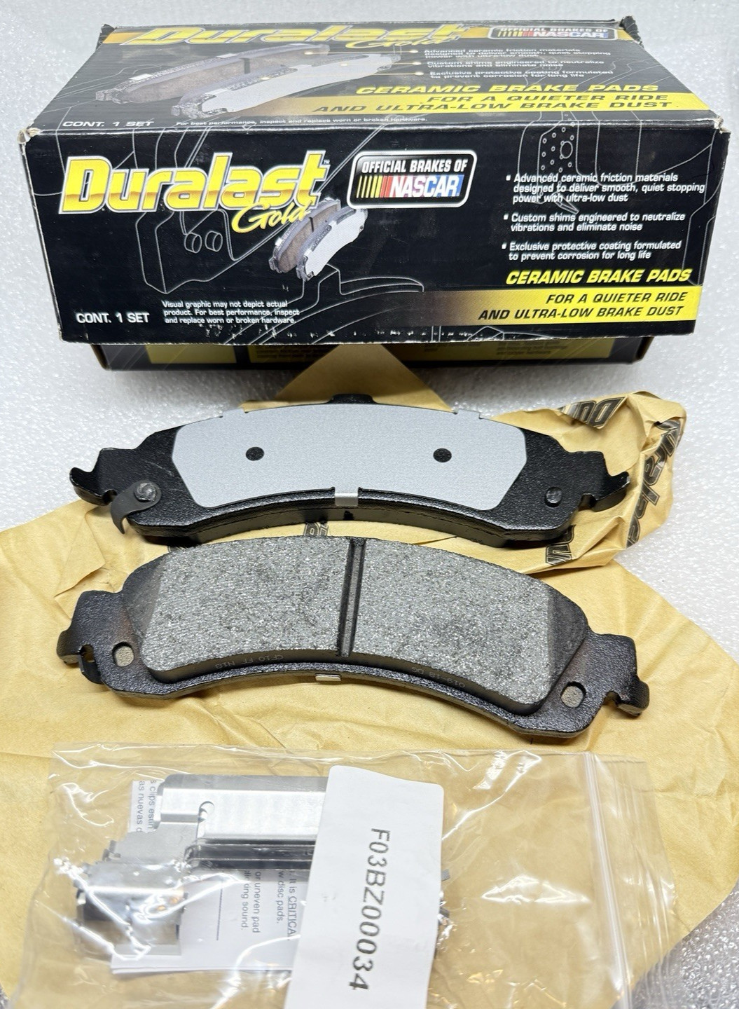 1 Set for one-wheel Duralast Gold Ceramic Brake Pads DG834 SKU582262