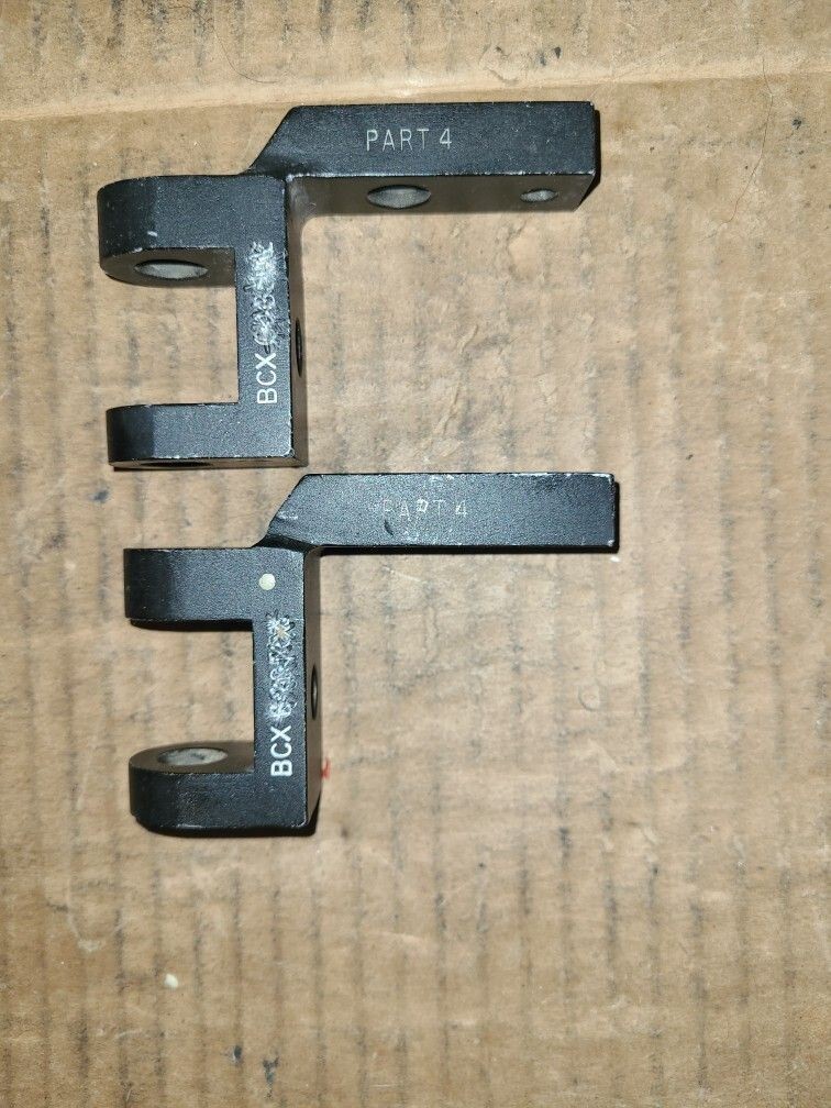 (2) Unknown Machined Parts 0T2500-230
