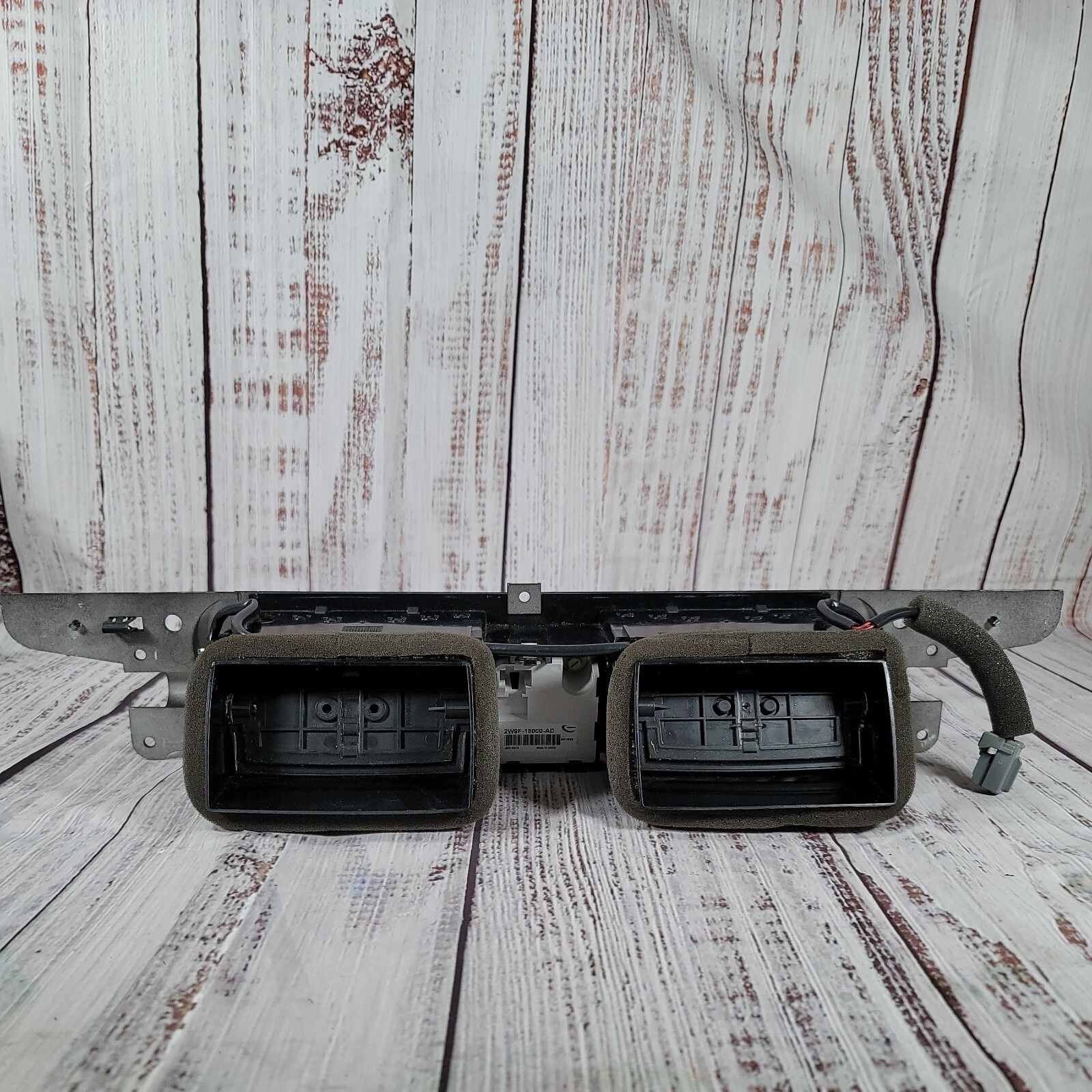 2004 Jaguar XJ8 XJR VDP X350 Front Dash Center Dual AC А/C Air Vent w/ Clock OEM