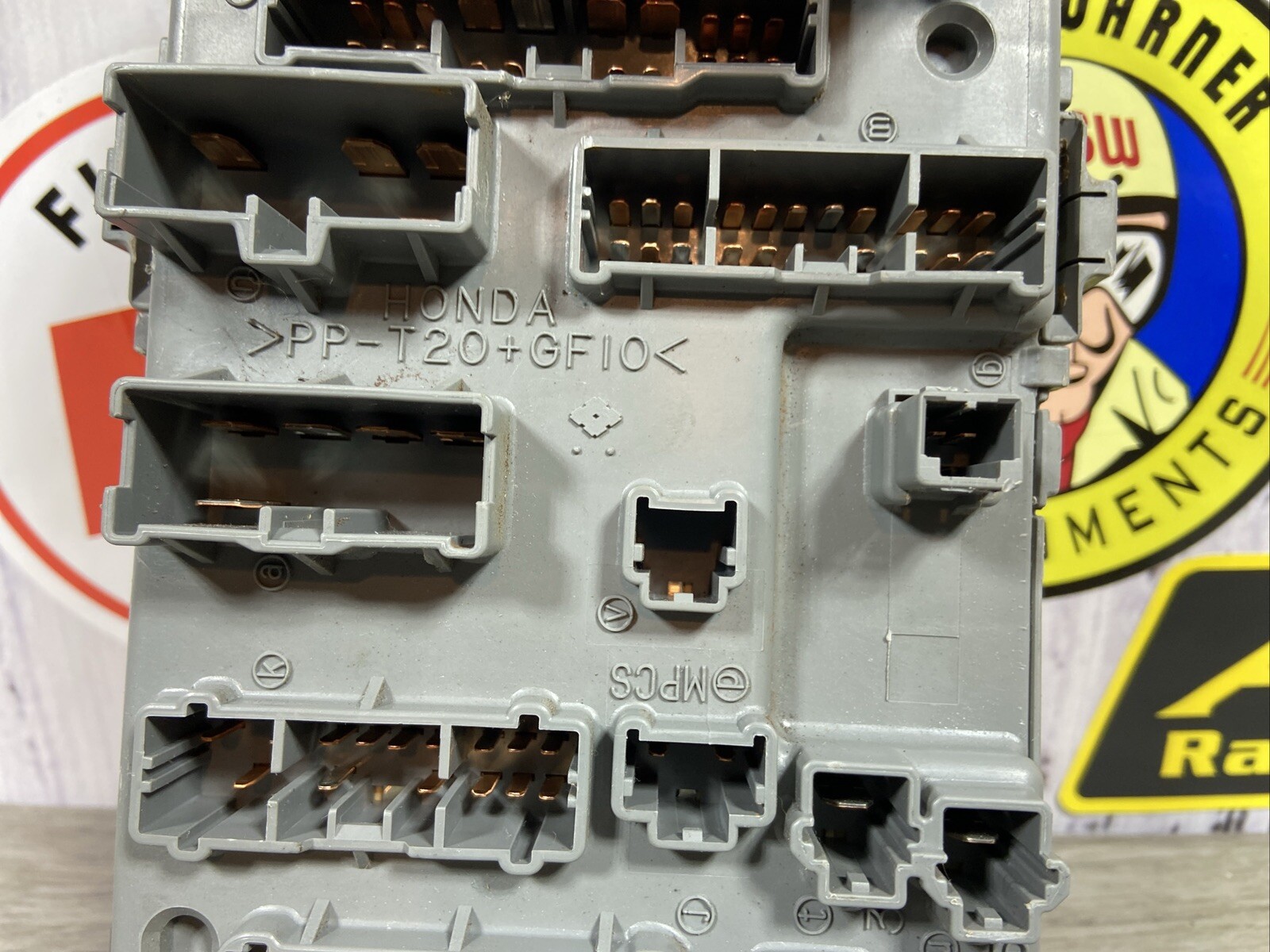 2006 HONDA PILOT VP 4X4 6CYL FUSE BOX 3.5L 143K OEM Driver Side